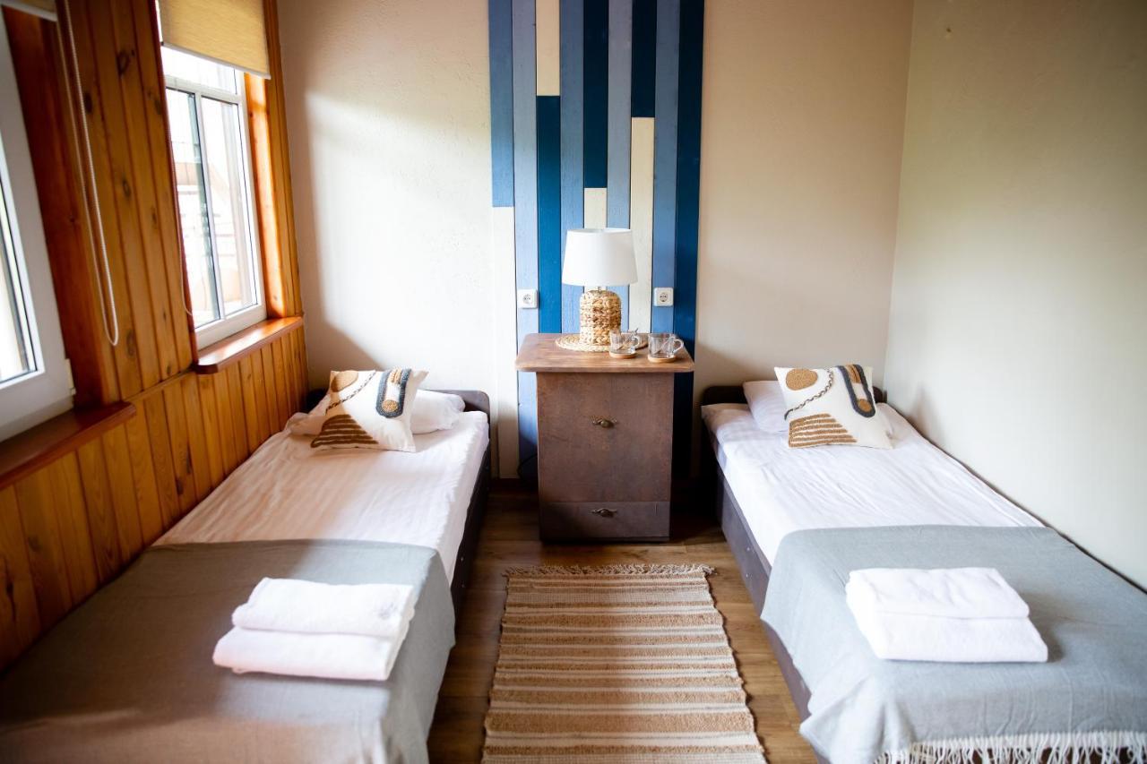 Melynojo Karpio Barza Hotel Kinty Buitenkant foto