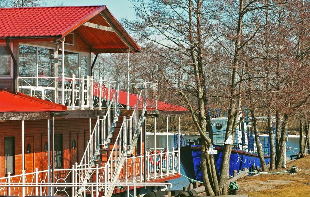 Melynojo Karpio Barza Hotel Kinty Kamer foto